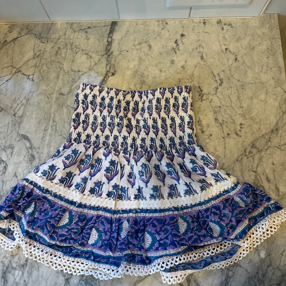 Bell by Alicia Bell Blue and White Patterned Skirt size 8